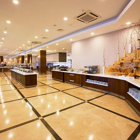 Ramada ホテル シダ