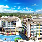 Ramada 4* Side