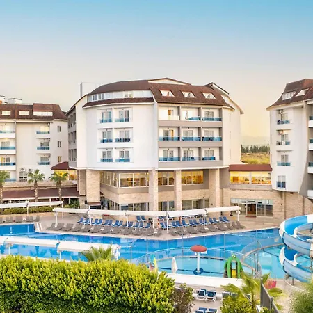 Ramada Otel Side