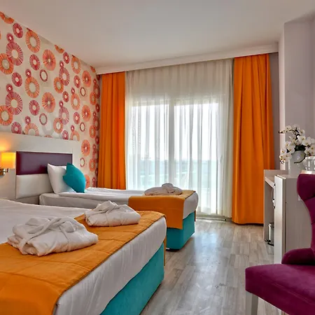 Готель Ramada