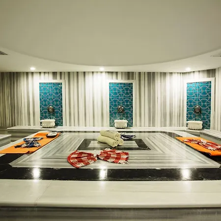 Ramada Ξενοδοχείο 4*