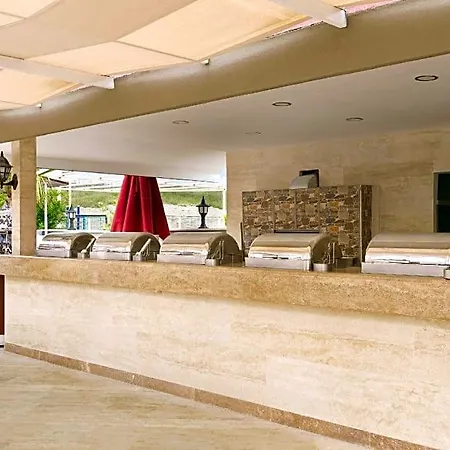 Ramada Hotel Side