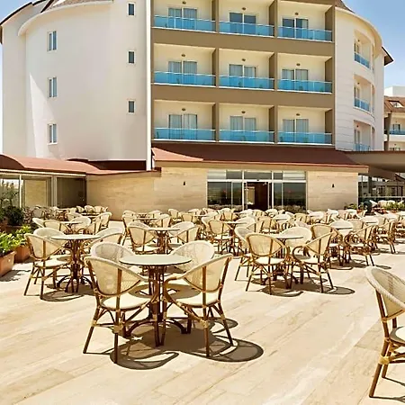 Ramada 4*