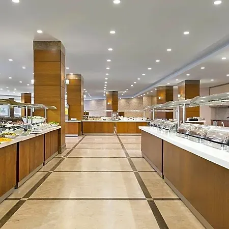 Ramada Otel Side