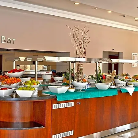 Hotel Ramada 4*