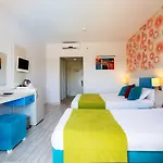 Ramada ホテル シダ