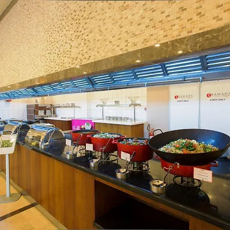 Hotel Ramada 4*