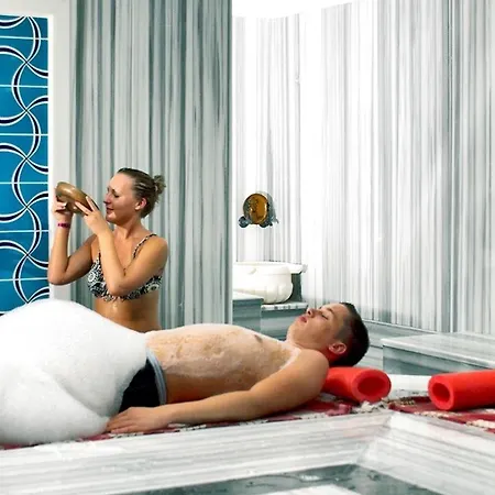 Ramada 4*